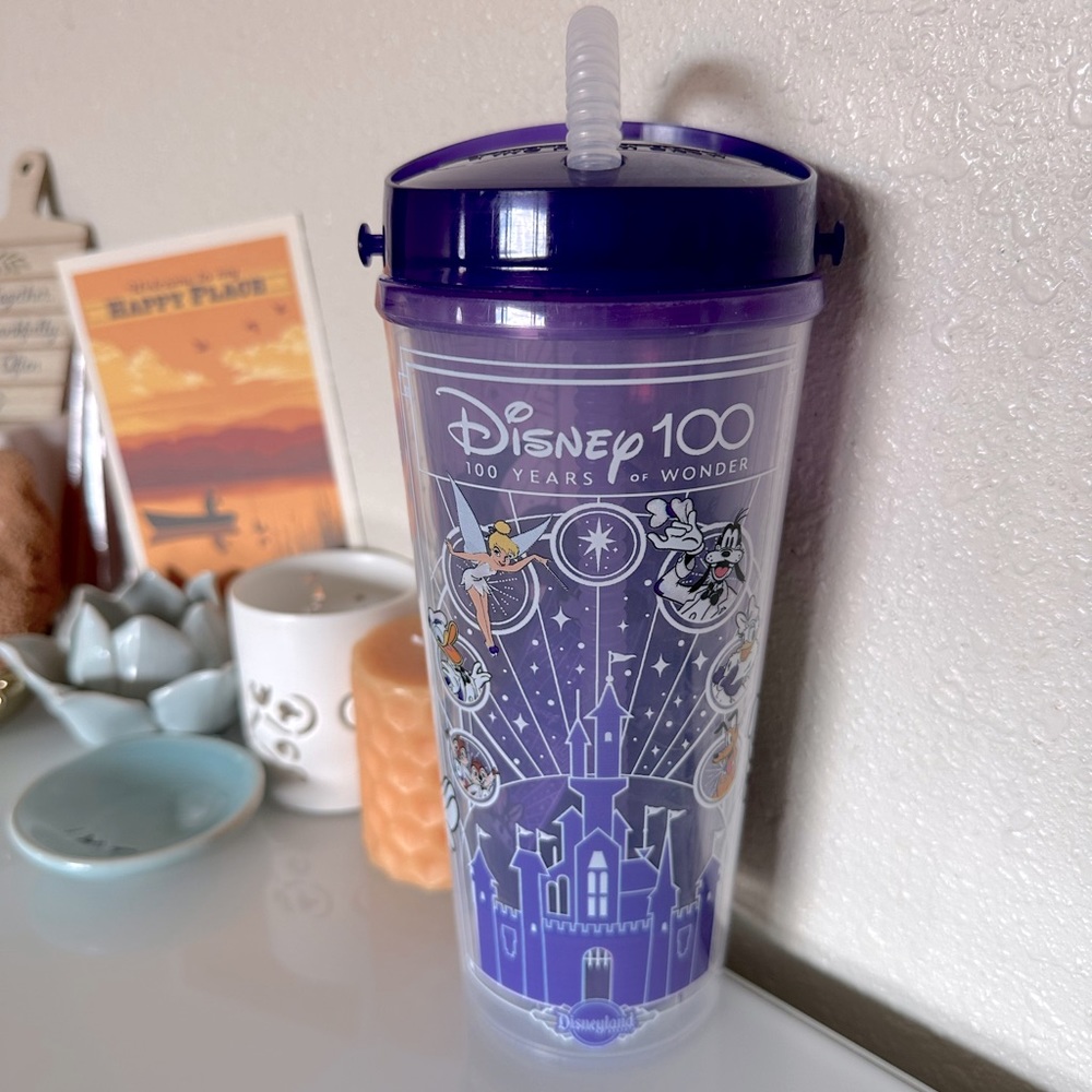 NWOT 💜 Limited Edition Disney 100 Celebration Park Sipper Cup.